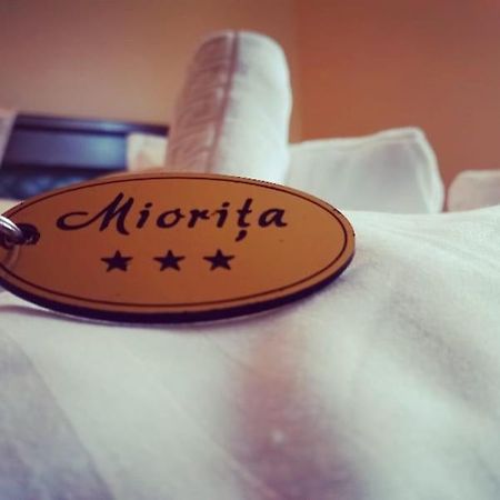 Restaurant Casa Miorita Hotel Szászbuda Kültér fotó