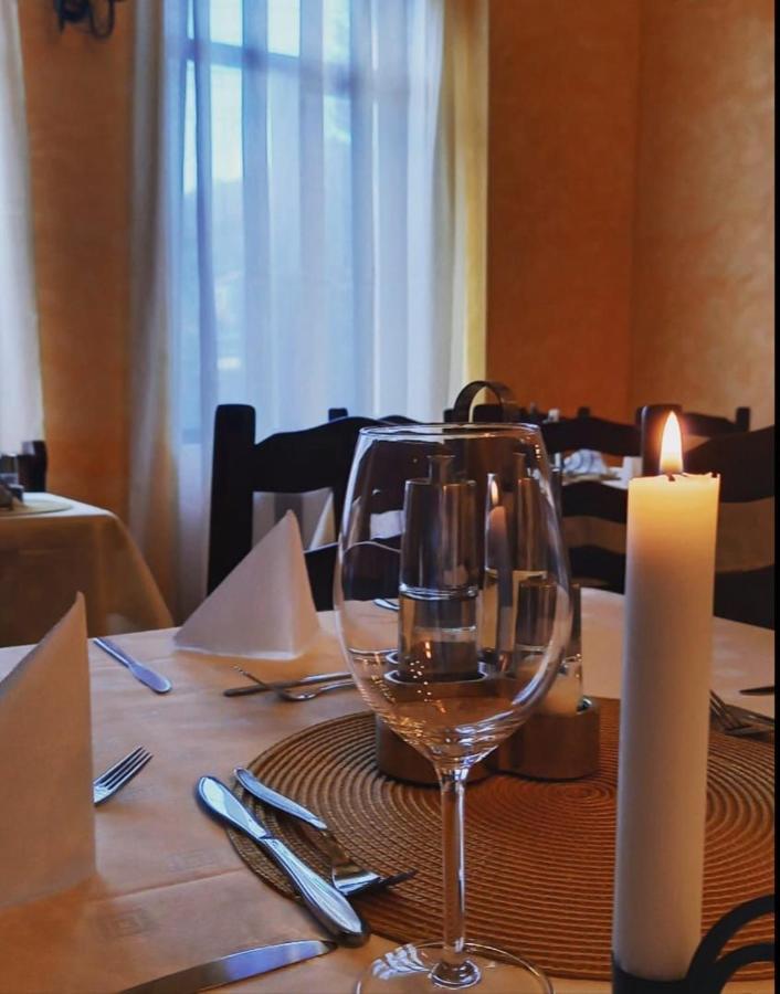 Restaurant Casa Miorita Hotel Szászbuda Kültér fotó