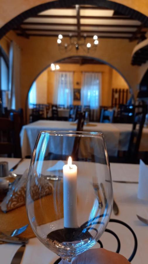 Restaurant Casa Miorita Hotel Szászbuda Kültér fotó